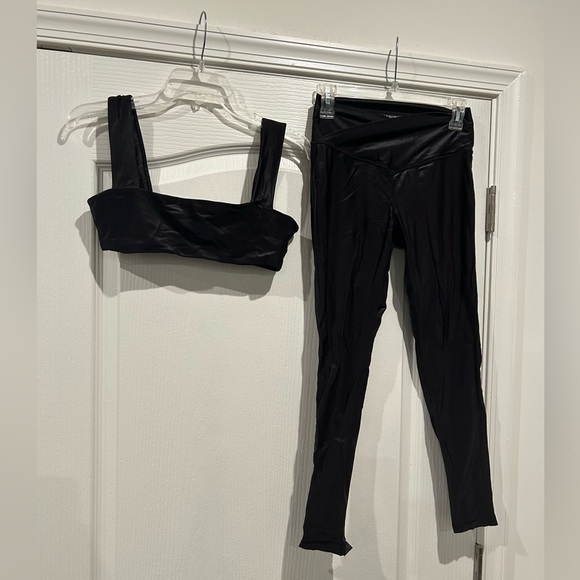 WE WORE WHAT two piece sparkly black two piece workout athleisure set! - Picture 1 of 6